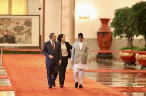 प्रधानमन्त्री दाहाल मानसरोवर जाँदै